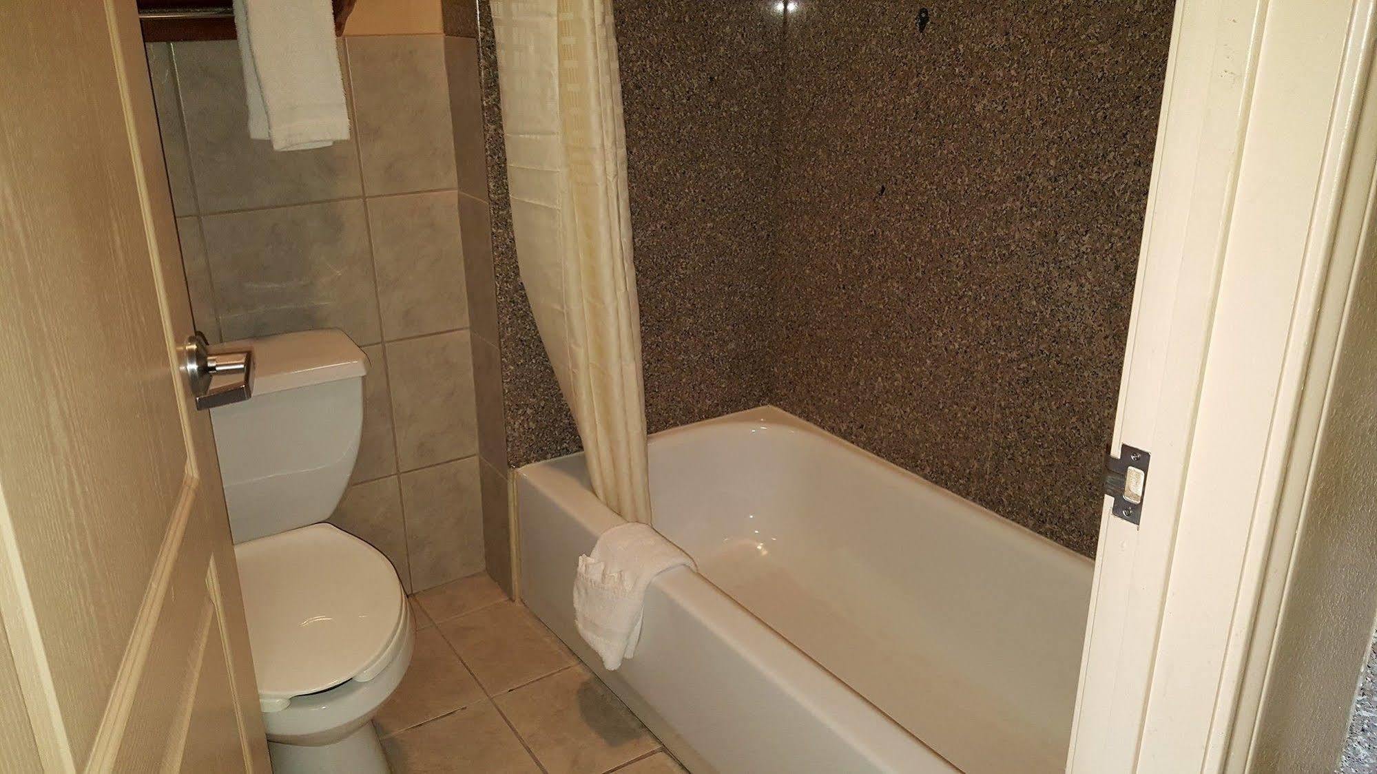Budgetel Inn And Suites Hearne Dış mekan fotoğraf